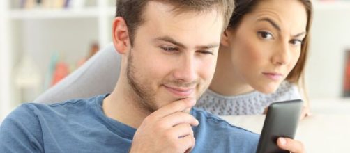 O comportamento de cada signo quando est&aacute; com ci&uacute;mes. ( Arquivo Blasting News )