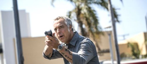 Signo de 5 famosos que fazem parte do elenco da s&eacute;rie &lsquo;Bosch&rsquo;. ( Arquivo Blasting News )