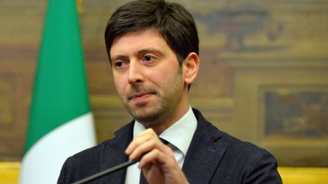 Assunzioni: bando 20.000 in Sanit&agrave; senza concorso, a medici e infermieri premio 1.000 euro.