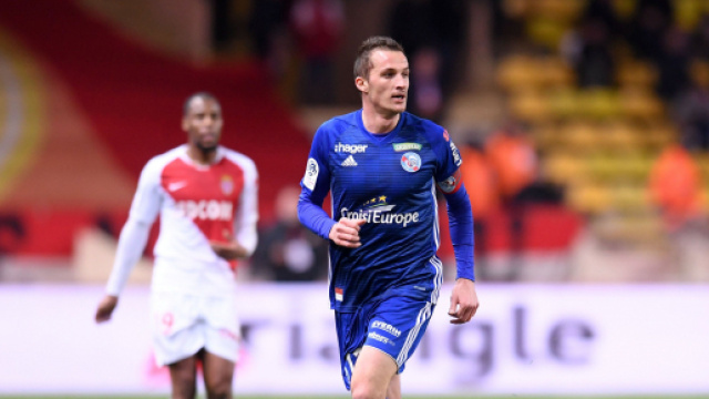 Lienard risquerait de quitter Strasbourg cet hiver selon son agent. credit: Twitter/Ligue 1 Conforama