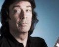 Ex-guitarrista do Genesis, Steve Hackett lança biografia em julho