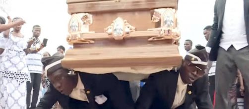 Coronav&iacute;rus: 'meme do caix&atilde;o' &eacute; usado por grupo de homens para conscientizar. (Reprodu&ccedil;&atilde;o/Redes Sociais)