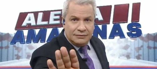 Sik&ecirc;ra Jr. almo&ccedil;a no Dia das M&atilde;es com a fam&iacute;lia. (Arquivo Blasting News)