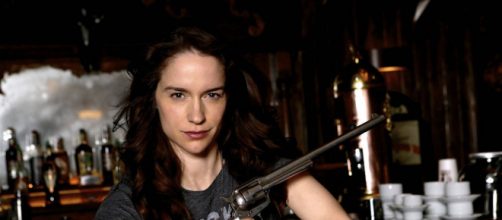 'Wynonna Earp' conta com 37 epis&oacute;dios divididos em 3 temporadas. (Arquivo Blasting News)