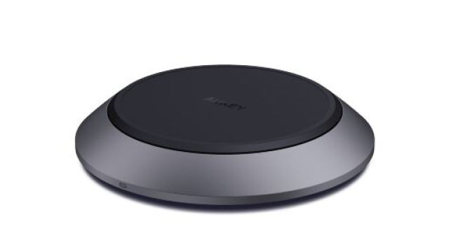 Aukey LC-Q11 Fast Wireless Charging Pad | iF WORLD DESIGN GUIDE - ifworlddesignguide.com
