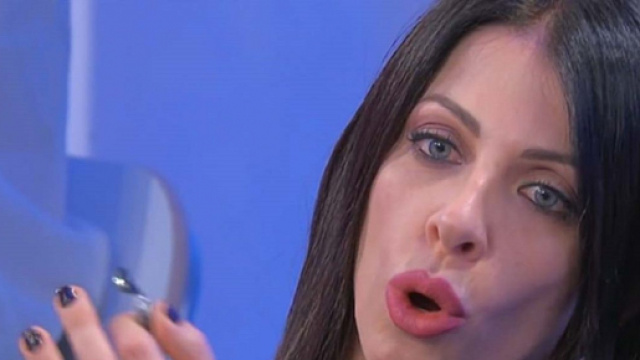 Uomini e Donne: Valentina Autiero nel mirino del web