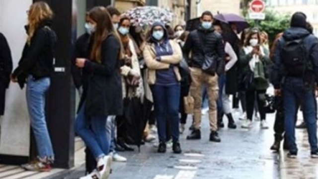 Zara la folie devant les magasins d&egrave;s le premier jour de d&eacute;confinement