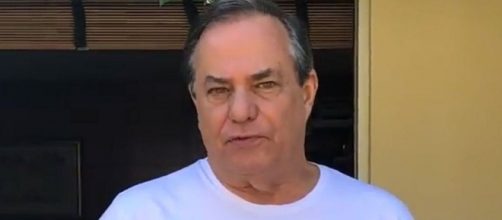 Ronnie Von culpa coronav&iacute;rus em publica&ccedil;&atilde;o para seu Instagram. (Reprodu&ccedil;&atilde;o/Instagram/@ronnievonoficial)