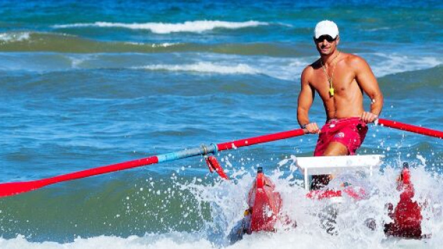 Covid-19, le linee guide per i bagnini: 'Valutare il respiro soltanto guardando il torace'