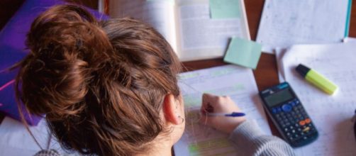 Apesar de pedidos vindos da &aacute;rea educacional, por enquanto o calend&aacute;rio do Enem est&aacute; inalterado. (Arquivo Blasting News)