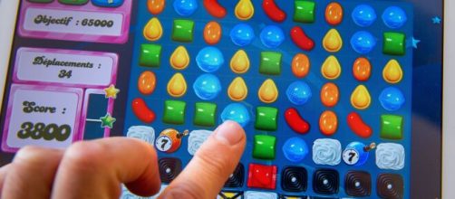 Como um dos jogos mais baixados, Candy Crush conquistou os usu&aacute;rios. (Arquivo Blasting News)