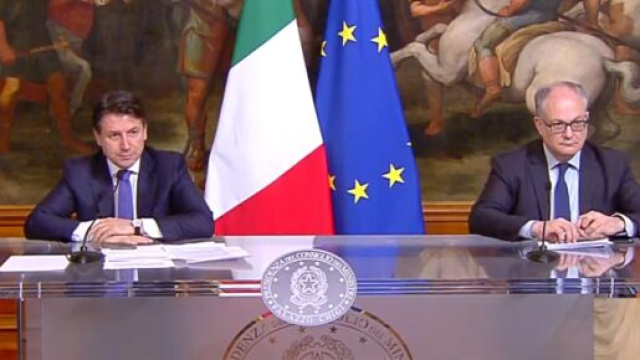 Dl rilancio: la presentazione di Conte.