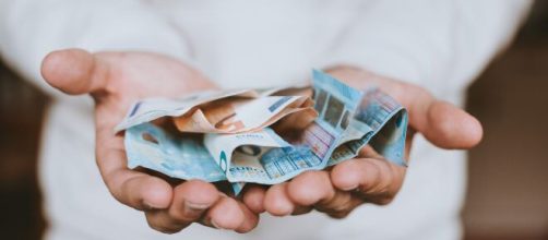 Cr&eacute;dito - Christian Dubovan_Unsplash - como proteger os investimentos durante a pandemia