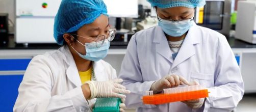 OMS advierte que el coronavirus podr&iacute;a quedarse para siempre.