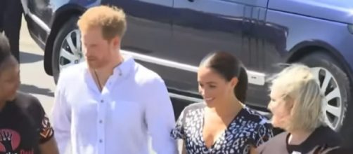 Meghan Markle and Prince Harry move to Los Angeles. [Image source/Entertainment Tonight YouTube video]