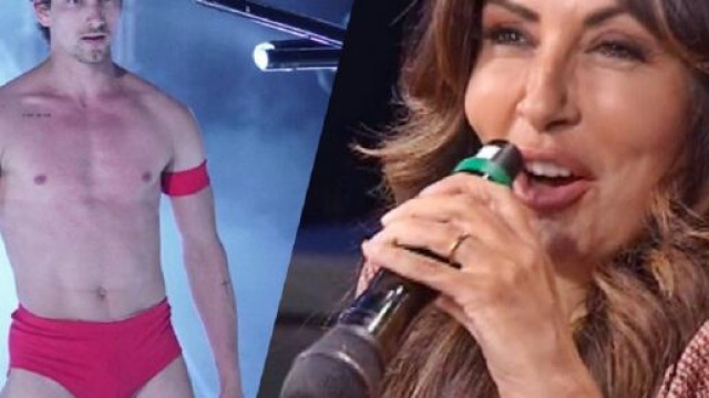 Sabrina Ferilli ha parlato con il microfono al contrario durante l'ultima puntata di Amici Speciali, la gaffe in seguito all'esibizione di Javier