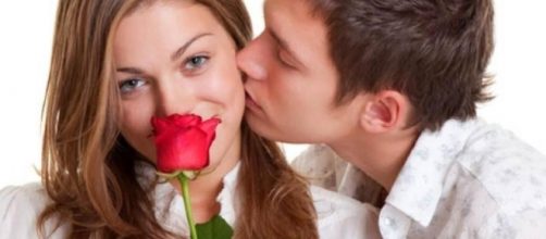 Mesmo com dificuldades alguns signos do zod&iacute;aco tentam demonstrar o seu amor. (Arquivo Blasting News)