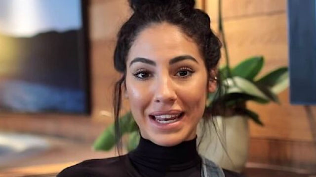 Giulia De Lellis, un fan su Ig: 'Vorrei sapere perch&eacute; ti vorresti asciugare'