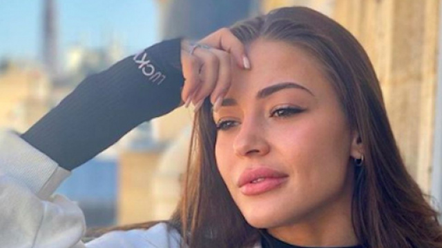 La police insult&eacute;e par une candidate des Marseillais aux Cara&iuml;bes, Alix. Credit : Instagram/alix_dmx