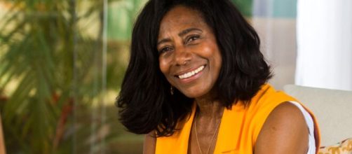 Gl&oacute;ria Maria fala sobre tumor no c&eacute;rebro e perda da m&atilde;e em entrevista com Pedro Bial. (Arquivo Blasting News)