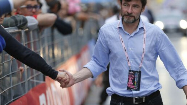 Bugno: ci sono rischi ma il ciclismo deve ripartire.