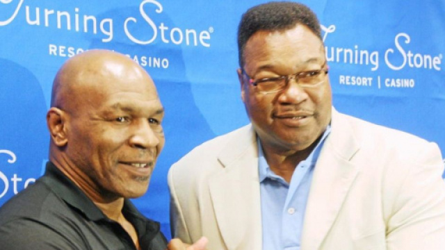 Larry Holmes insieme a Mike Tyson.