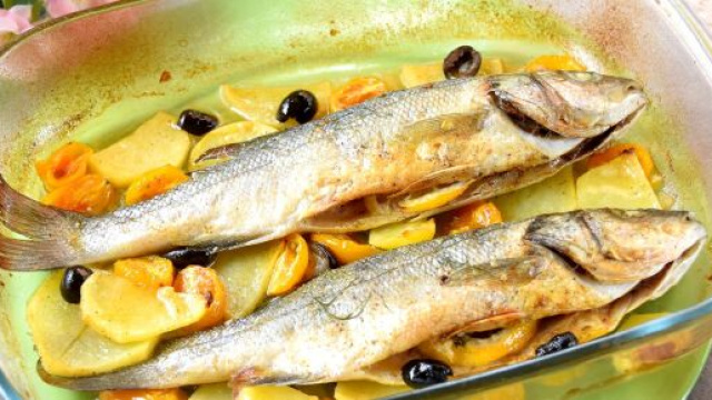 Pesce alla thailandese, un piatto ricco e gustoso.