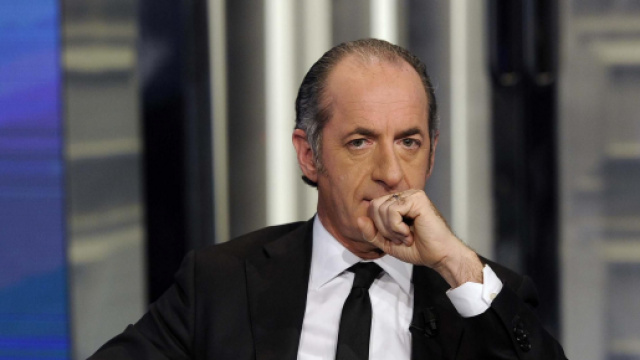 Coronavirus, Zaia: "Nessuno vieta lo spritz ma almeno indossate la mascherina"