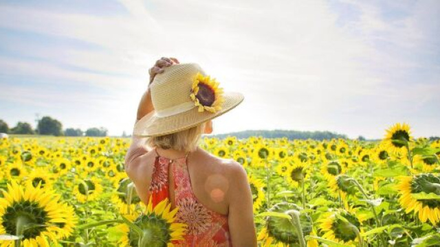 L'oroscopo del 21 maggio, previsioni astrali da Ariete a Pesci: Cancro prudente
