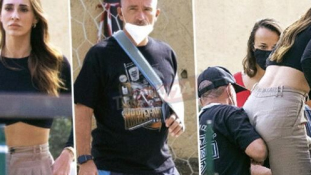 Sonia Lorenzini ed Eros Ramazzotti in un maneggio nella bergamasca.
