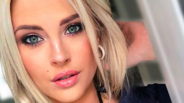 TPMP : Kelly Vedovelli donne un nouvel indice sur son projet secret. Credit: Instagram/kellyvedovelli