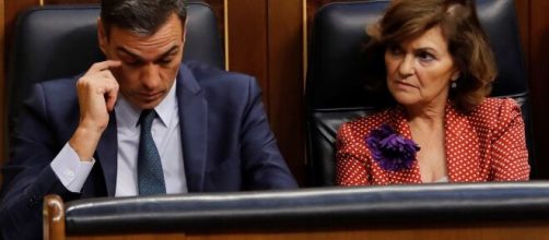 Extrema derecha e izquierda se enzarzan en las calles de Madrid durante una cacerolada