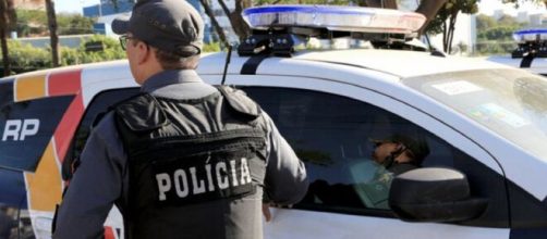 Pol&iacute;cia foi chamada ap&oacute;s funcion&aacute;ria ser agredida. (Arquivo Blasting News)