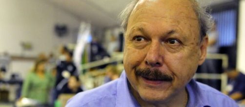 Presidente do Santos queria contratar o meia Andr&eacute;s Ricaurte, de 28 anos, mas acabou contratando o peruano Cueva. (Arquivo Blasting News)