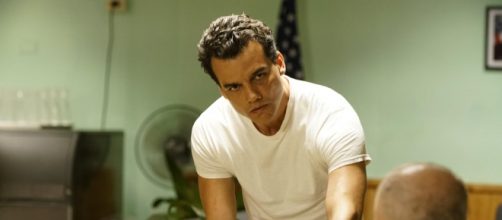 Wagner Moura em cena do filme da Netflix 'Wasp network: Prisioneiros da Guerra Fria'. (Arquivo Blasting News)