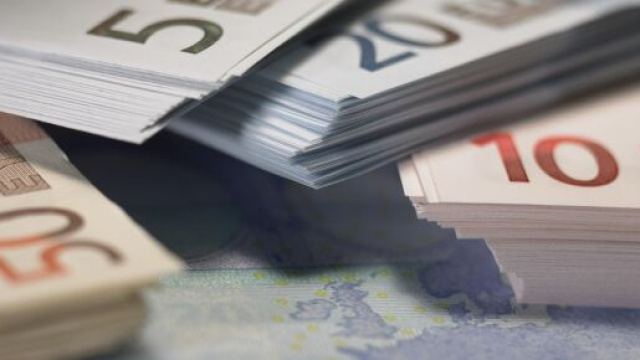 Reddito di emergenza e bonus badanti e colf, domande tramite l'Inps.