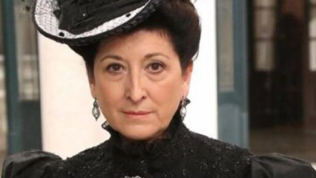 Una Vita, anticipazioni Spagna: Ursula si vede costretta a dormire per strada.