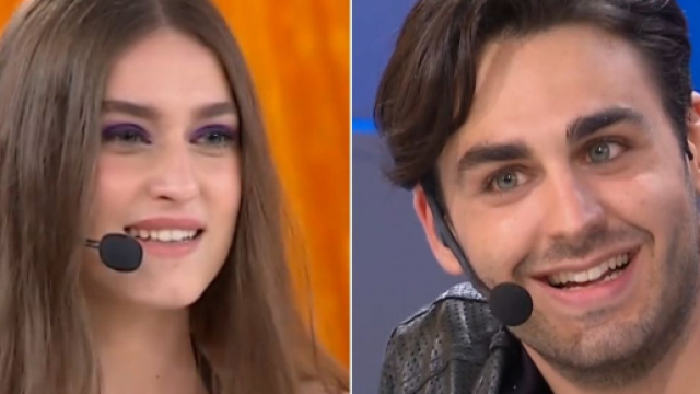Amici, fan contro i gossip su Gaia e Alberto: 'Non &egrave; Uomini e Donne, li usano per audience'.