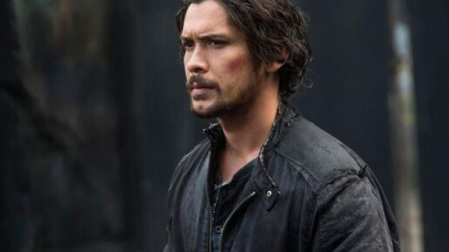 The 100, stagione 7: gli autori spiegano perch&eacute; Bellamy non &egrave; sulla locandina.