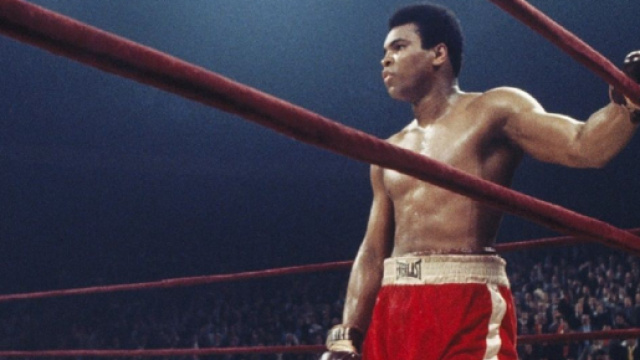 Muhammad Ali nel 1970, sul ring dopo tre anni di assenza.