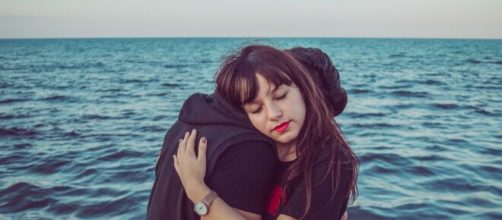 A rea&ccedil;&atilde;o do ex-namorado de cada signo. (Arquivo Blasting News)