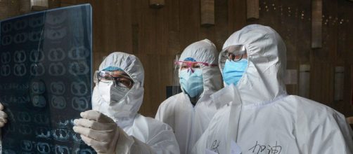 Un nuevo estudio sobre el coronavirus deja claro que una persona puede expandir la enfermedad durante 11 d&iacute;as