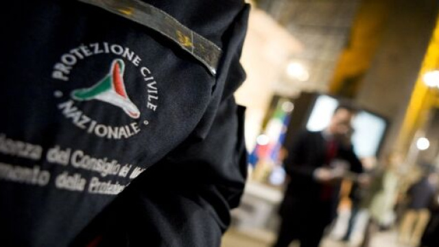 60 mila assistenti civici verranno reclutati per aiutare la Protezione Civile nel monitoraggio degli assembramenti durante la Fase 2.