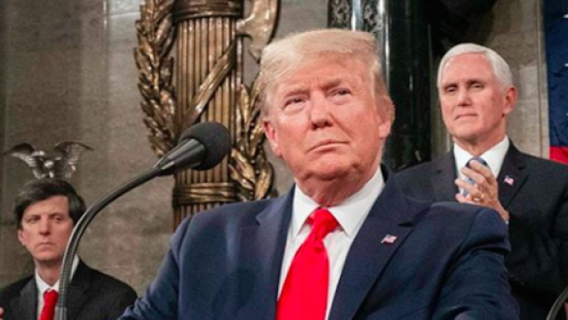 Les diff&eacute;rentes constitutions entre les Etats-Unis, le Royaume-Uni et la Russie. Credit : Instagram/realdonaldtrump