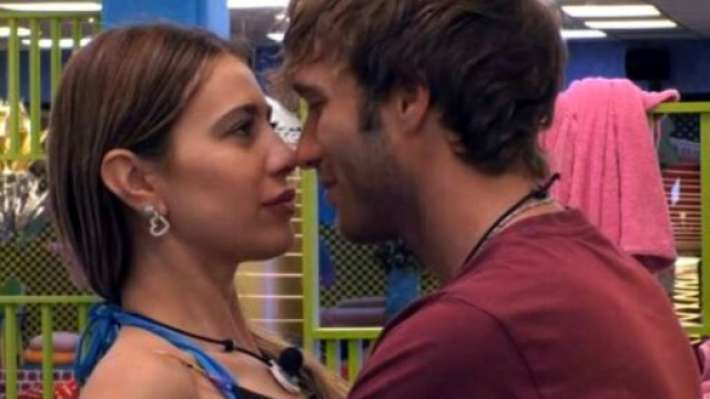 Live, Paolo e Clizia nel mirino del web: &lsquo;Festeggiate la fine della carriera mediatica'.