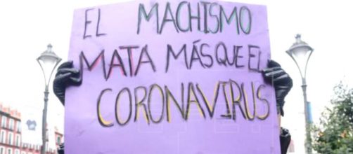 La famosa pancarta del 8M que refleja la culposa inacci&oacute;n del Gobierno por motivos ideol&oacute;gicos