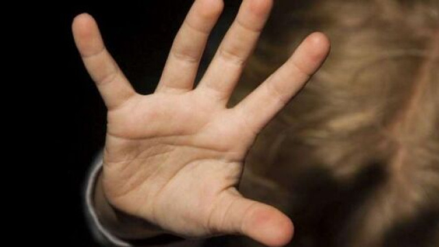 Como, arrestato 30enne: compiva abusi su bimba e li filmava | tgcom24.mediaset.it