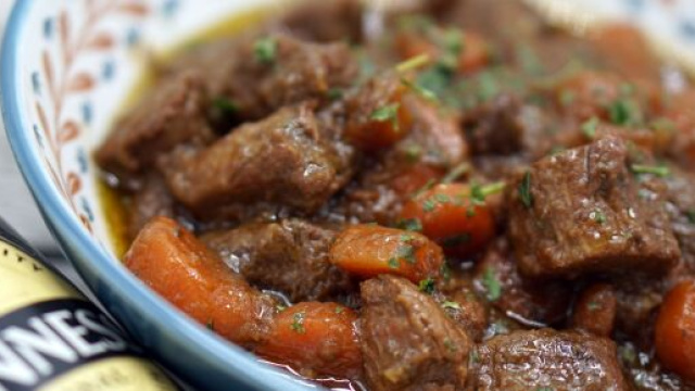 Manzo alla Guinness, un must della cucina irlandese.