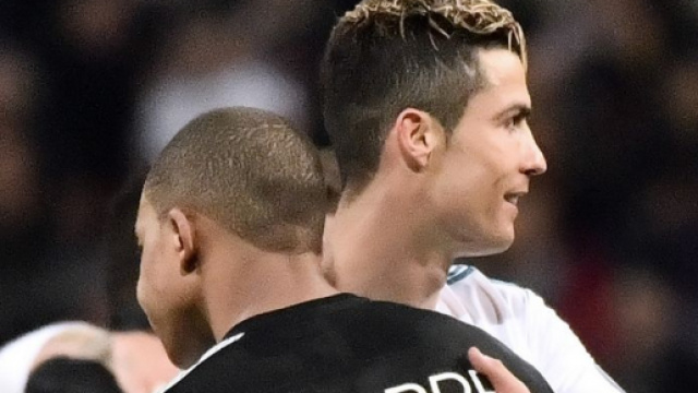 PSG : Mbapp&eacute; 'drague' Cristiano Ronaldo (Cr&eacute;dit instagram/cristiano)