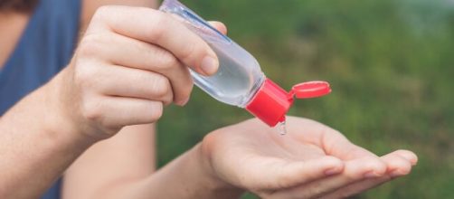 Gel desinfectante para manos: &iquest;Eficaz frente al coronavirus? - 65ymas.com